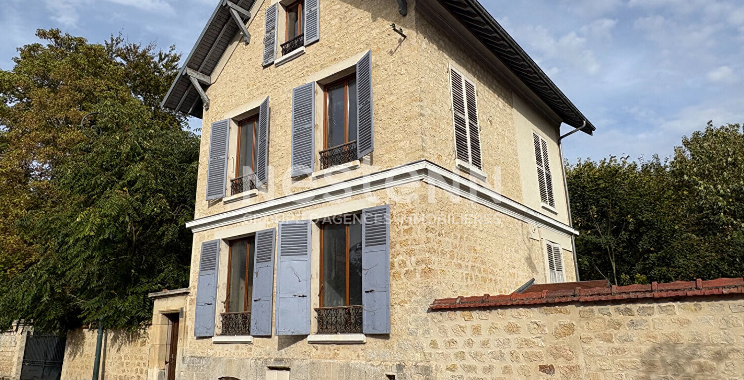 Maison à vendre sur la commune de L'Isle Adam - 110m², 4 chambres — photo 1