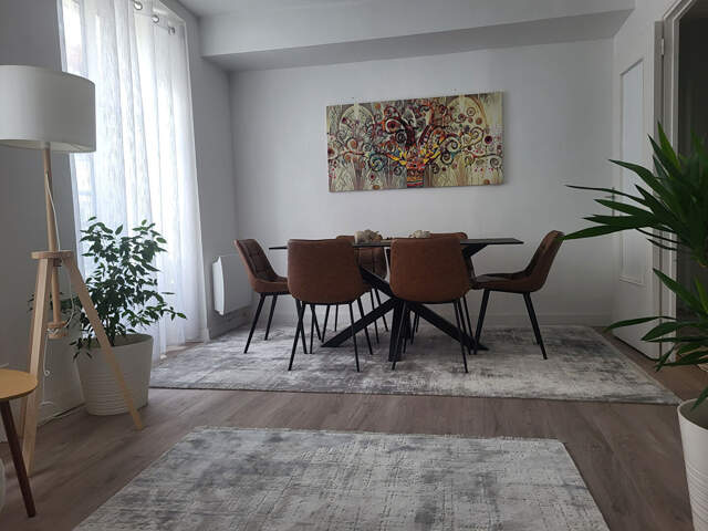 Mairie de Rueil Malmaison dans le quartier historique 2 piece de 54 m2 entièrement rénové — photo du bien