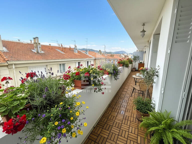 Appartement  4 pièces à vendre à Marseille - Quartier Baille — photo 1