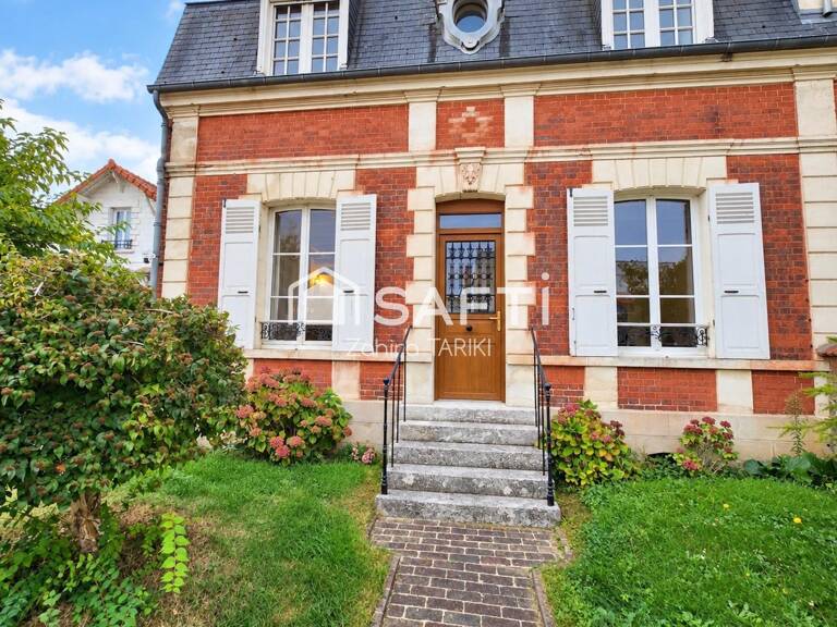 Le charme d'une maison de maître, un jardin en ville — photo 1