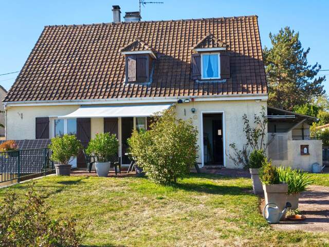 Maison traditionnelle 3/4 chambres plus bueau — photo du bien