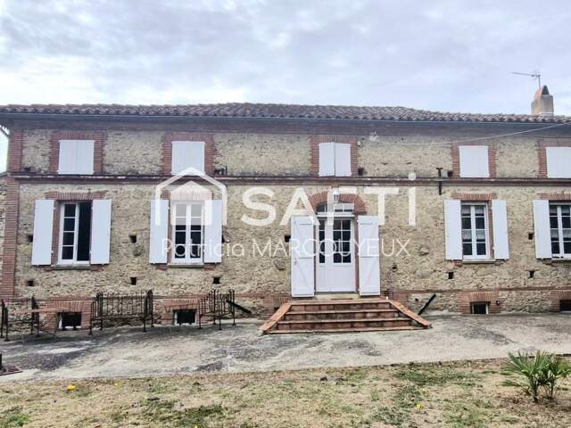 Maison de maître, charme et potentiel dans un écrin de verdure — photo du bien