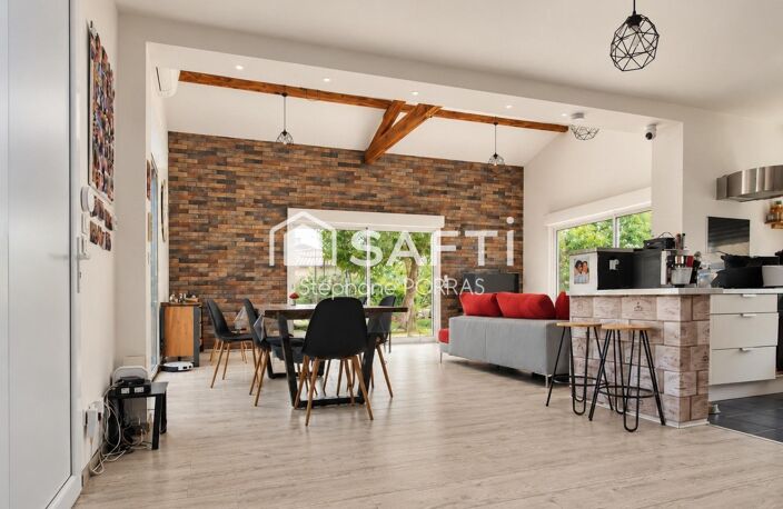 Maison  avec piscine, 4 chambres et dépendance — photo 4