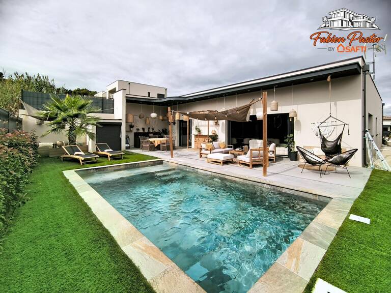 Villa plain-pied, 143m² habitables, piscine, garage — photo 1