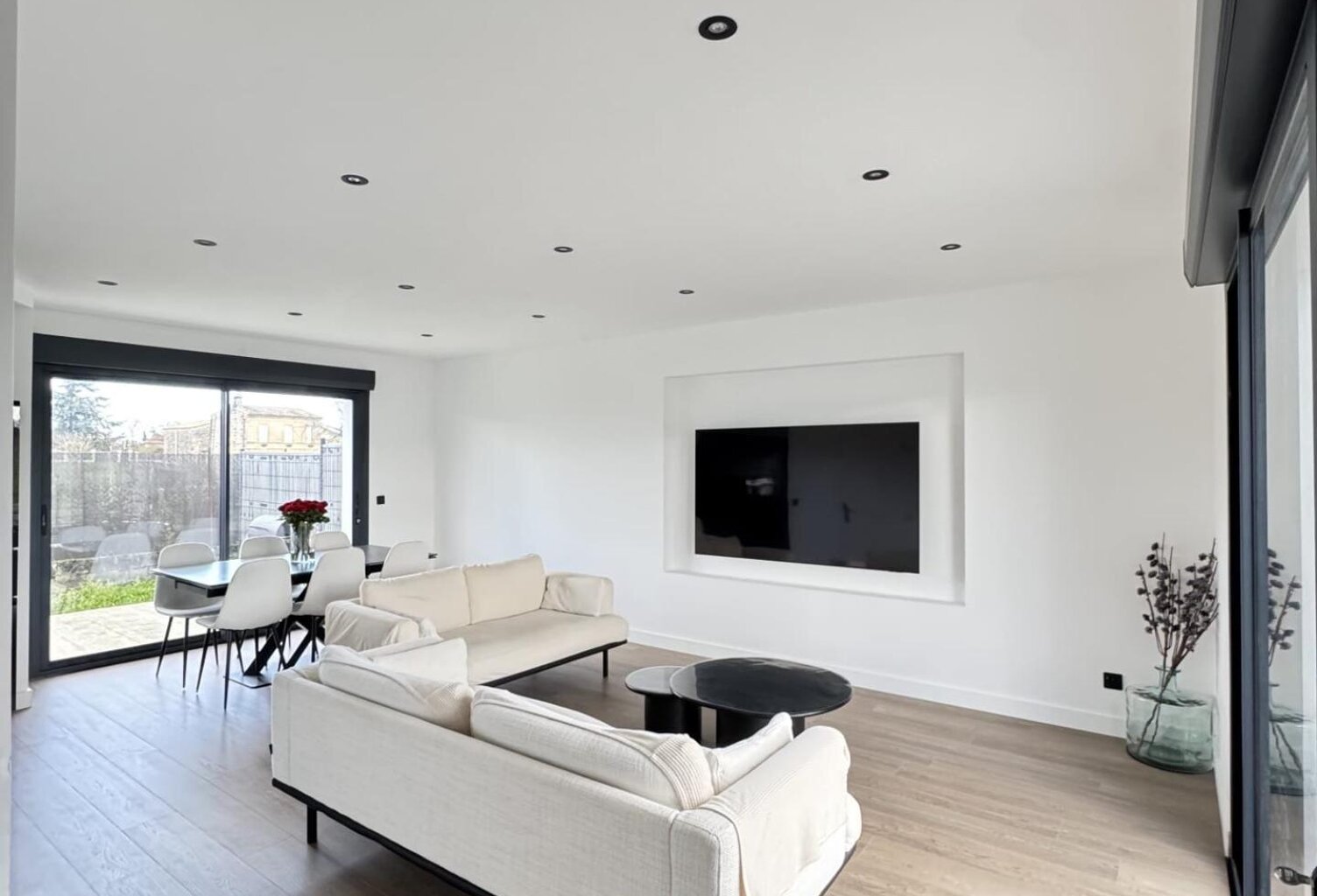 Maison neuve 2025  3 chambres  Terrain d'environ 350 m²  Saint-Laurent-d'Arce — photo 1