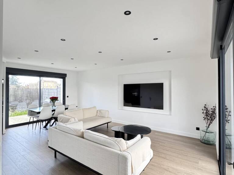 Maison neuve 2025  3 chambres  Terrain d'environ 350 m²  Saint-Laurent-d'Arce — photo 1