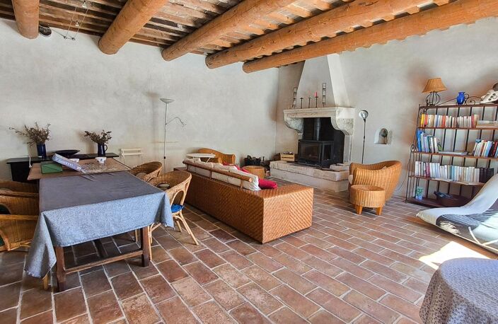 magnifique maison en pierre de caractère — photo 3