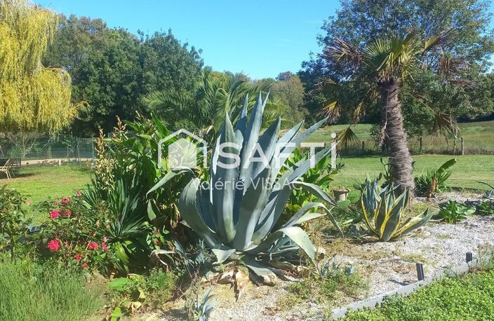Jolie maison dans son écrin de verdure — photo 2