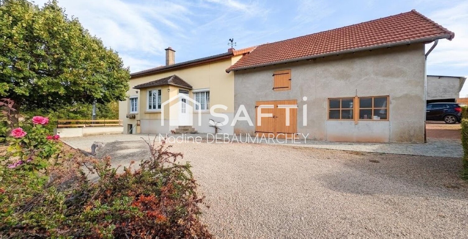Corps de ferme de plain-pied avec vue, 3 ch., terrain 3800 m² à Ozolles — photo 1
