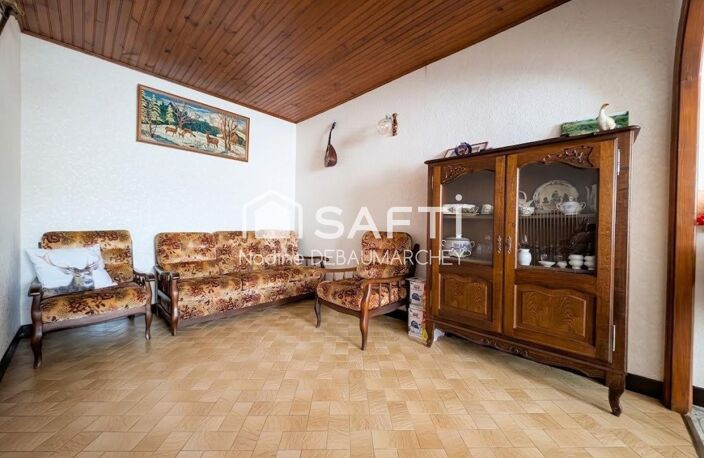 Corps de ferme de plain-pied avec vue, 3 ch., terrain 3800 m² à Ozolles — photo 4