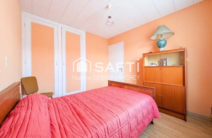 Corps de ferme de plain-pied avec vue, 3 ch., terrain 3800 m² à Ozolles — photo 5