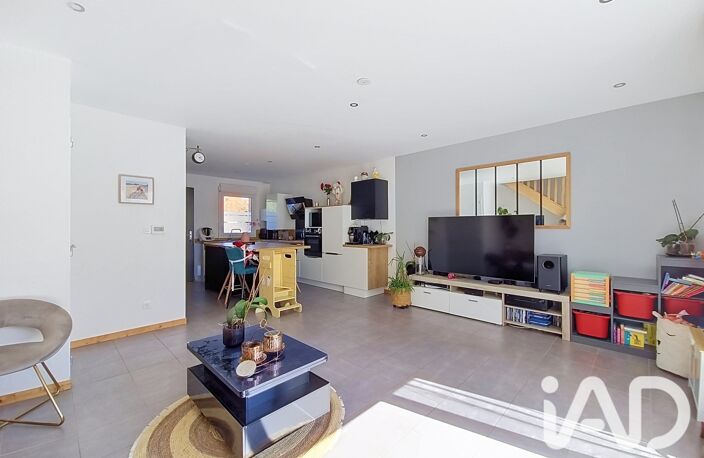Vente Maison/villa 4 pièces — photo 2