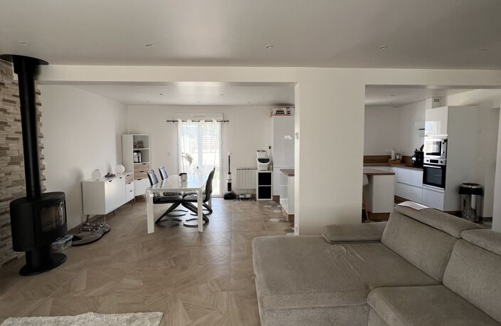 Vente Maison/villa 6 pièces — photo 2