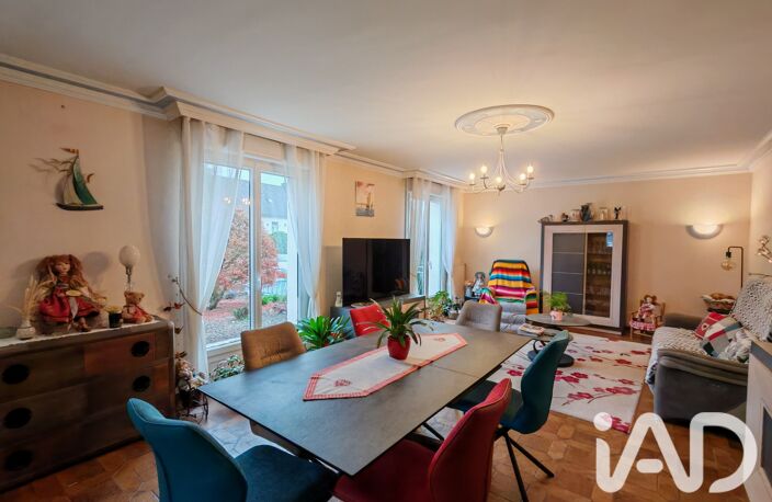 Vente Maison/villa 8 pièces — photo 2