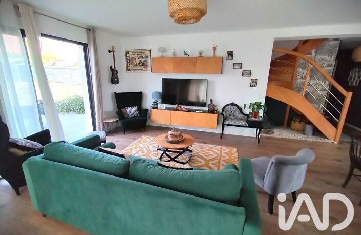 Vente Maison/villa 8 pièces — photo 4
