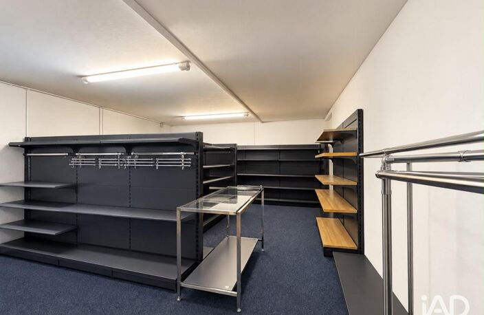 Location Boutique/Local commercial 590 m&sup2; — photo 3