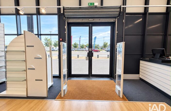 Location Boutique/Local commercial 590 m&sup2; — photo 5