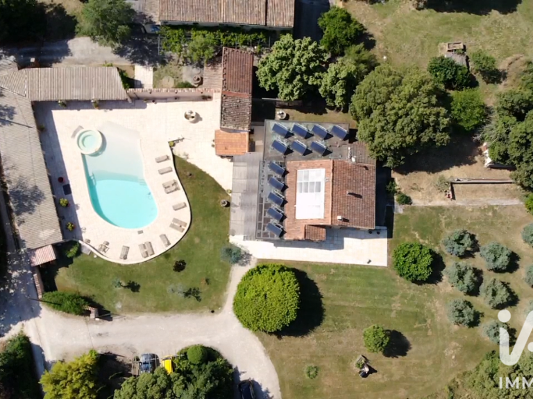 Vente Maison traditionnelle 8 pièces — photo 1