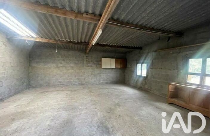 Vente Garage 65 m&sup2; — photo 2
