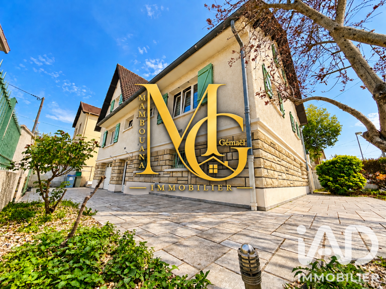 Vente Maison/villa 9 pièces — photo 1