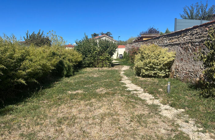 MAISON DE VILLAGE AVEC TERRAIN ATTENANT — photo 4