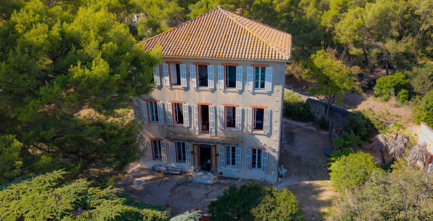 LA BASTIDE DES CÈDRES — photo 1