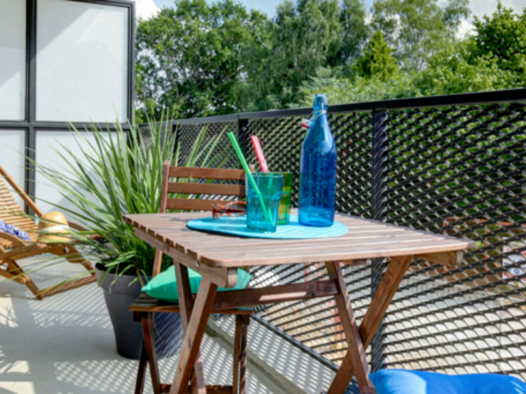 VILLENEUVE LA GARENNE - APPARTEMENT T1 AVEC BALCON - OPPORTUNITE EXCEPTIONNELLE !! — photo 1