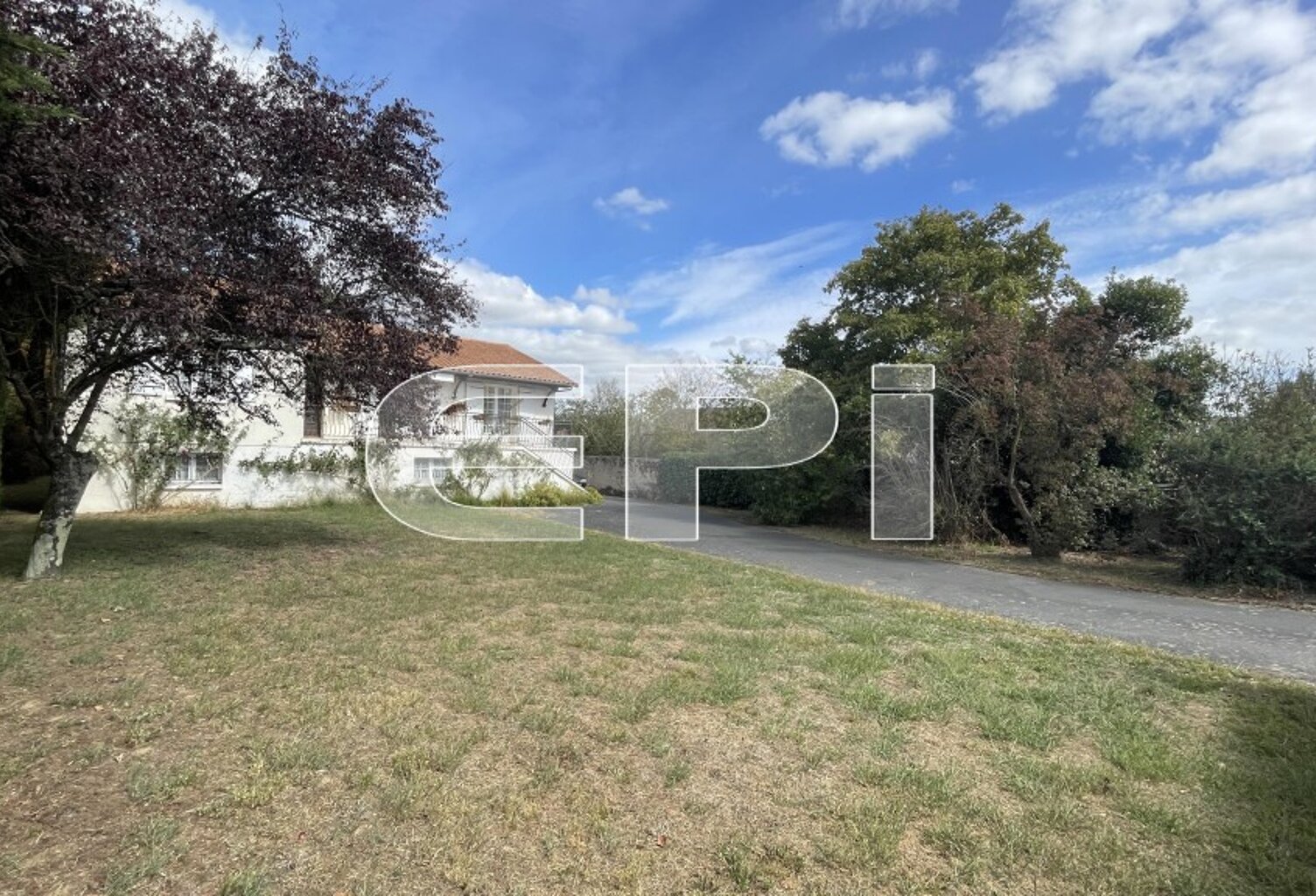 6409 CENTRE ST-VARENT, TOUTES COMMODITÉS,<br>comportant, cuisin — photo 1