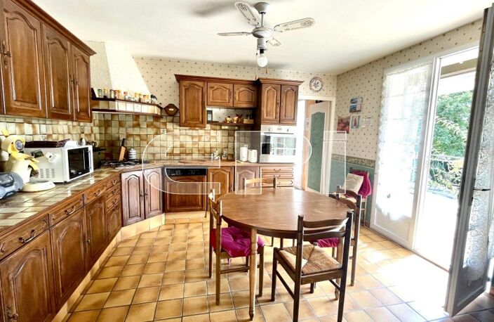 6409 CENTRE ST-VARENT, TOUTES COMMODITÉS,<br>comportant, cuisin — photo 4