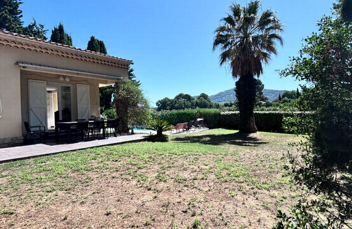 SAINT-CYR-SUR-MER   MAISON AVEC PISCINE A PROXIMITÉ  DU VILLAGE — photo 3