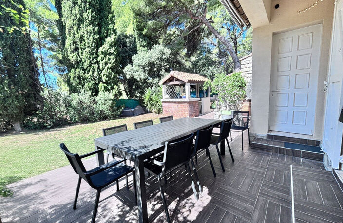 SAINT-CYR-SUR-MER   MAISON AVEC PISCINE A PROXIMITÉ  DU VILLAGE — photo 4