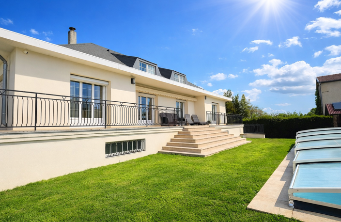 BELLE MAISON FAMILIALE AVEC PISCINE PLEIN SUD - POSSIBILITE — photo 2