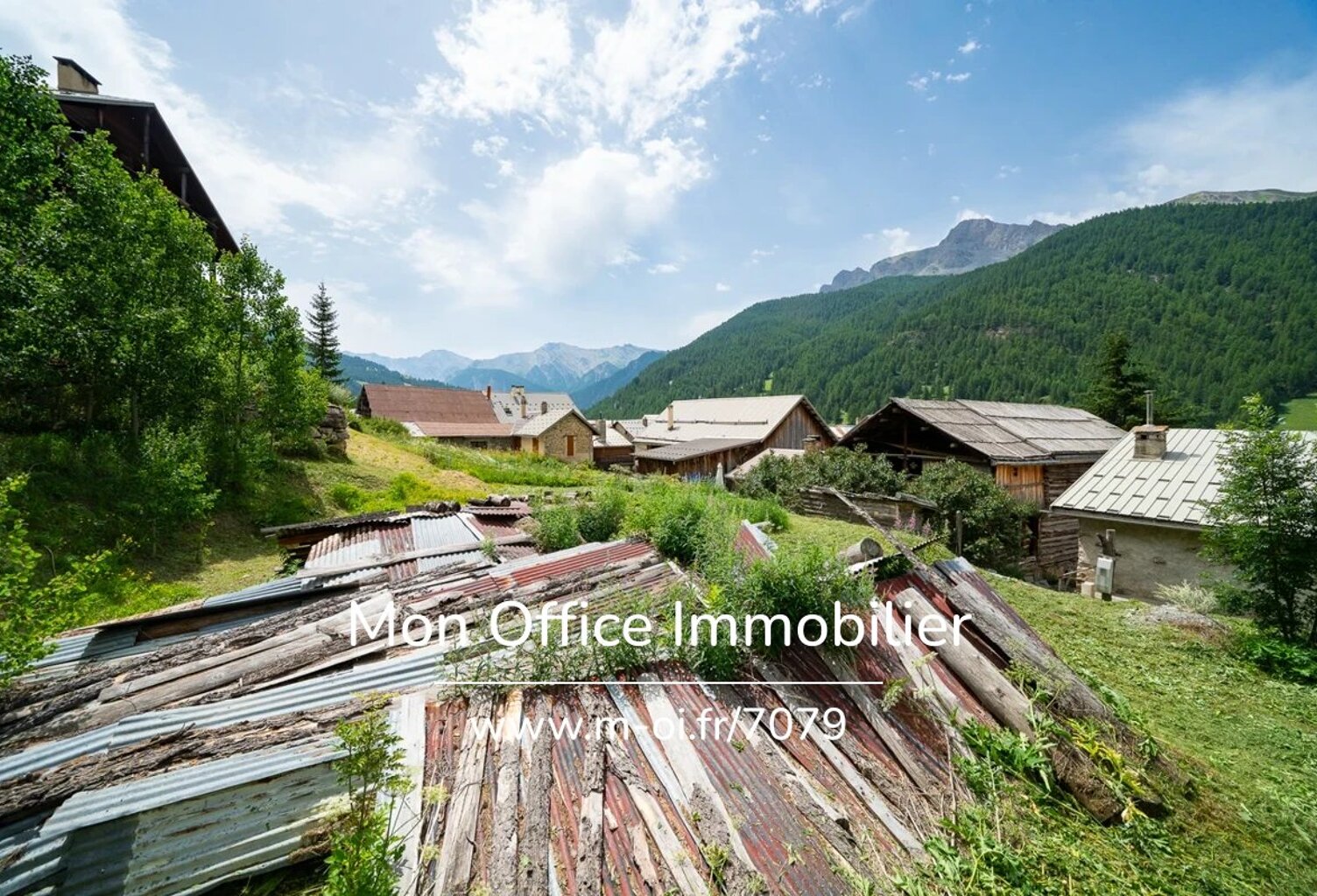 Référence : 7079-SCN - Terrain viabilisé de 700 m2 à Molines en Queyras — photo 1