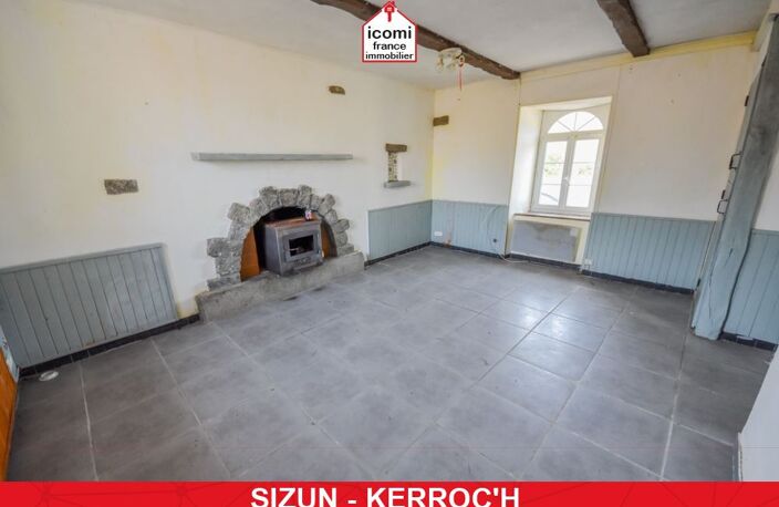 FINISTERE - Sizun (29450) - A VENDRE - MAISON ANCIENNE T3 DE 61M² - 2 CHAMBRES - BEAU POTENTIEL LOCATIF SUR TERRAIN DE 600M² — photo 4