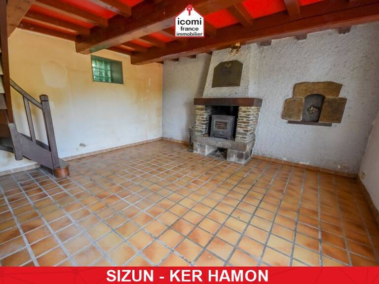 FINISTERE - Sizun (29450) - A VENDRE - MAISON ANCIENNE T3 DE 61M² - 2 CHAMBRES - BEAU POTENTIEL LOCATIF SUR TERRAIN DE 600M² — photo 1