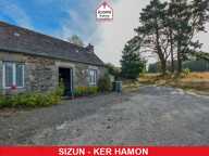 FINISTERE - Sizun (29450) - A VENDRE - MAISON ANCIENNE T3 DE 61M² - 2 CHAMBRES - BEAU POTENTIEL LOCATIF SUR TERRAIN DE 600M² — photo 4