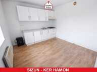FINISTERE - Sizun (29450) - A VENDRE - MAISON ANCIENNE T3 DE 61M² - 2 CHAMBRES - BEAU POTENTIEL LOCATIF SUR TERRAIN DE 600M² — photo 2