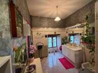 Maison de ville avec grand garage sans extérieur à VILLEFRANCHE DE LONCHAT (24) — photo 3