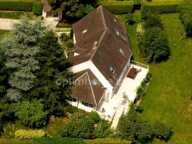 PISCOP – Propriété contemporaine d’exception aux portes de Paris 300 m² – Terrain 2 100 m² – Vue vallée — photo 2