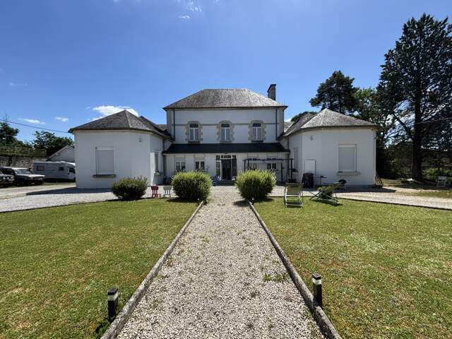 Côte d'Or : Bâtisse bourguignonne de 450m2 dont 260 m2 réno — photo du bien