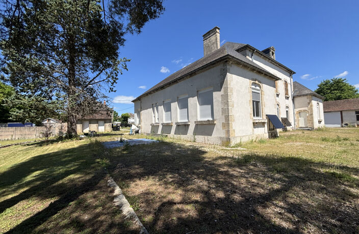Côte d'Or : Bâtisse bourguignonne de 450m2 dont 260 m2 réno — photo 2