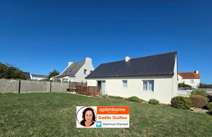 PLOUESCAT : Maison plain pied de 98m² - Plein centre - 2/3 chambres + Garage - Jardin — photo 3
