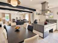 🏡 SALON-DE-PROVENCE (13) | Maison de plain pied de 115 m², 3 chambres, garage et extérieurs — photo 3