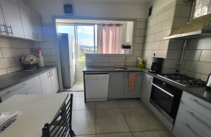 Appartement - 84 m2 - 4 pièces — photo 3