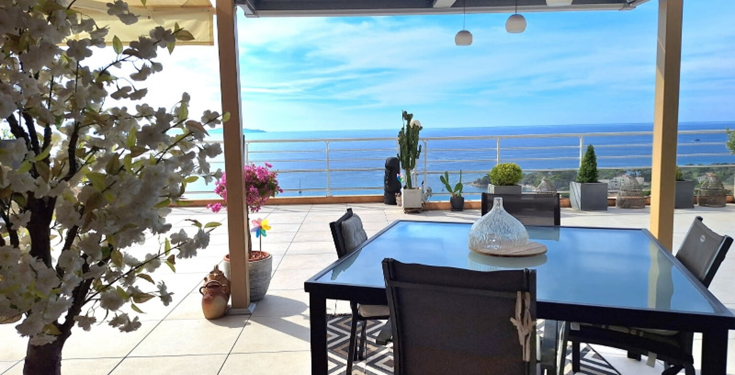 SANGUINAIRES T4 avec 110m2 de terrasse vue mer imprenable — photo 1