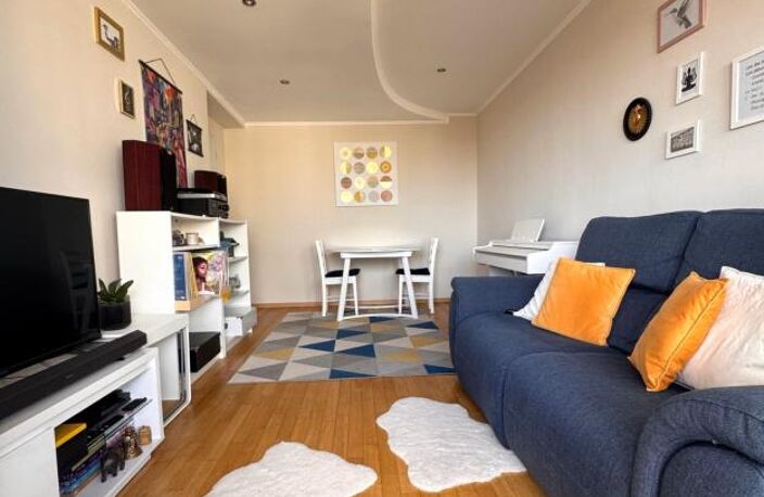 Appartement à vendre 3 pièces DIJON (21),orienté est-ouest, rénové, offrant d'excellentes prestations — photo 2