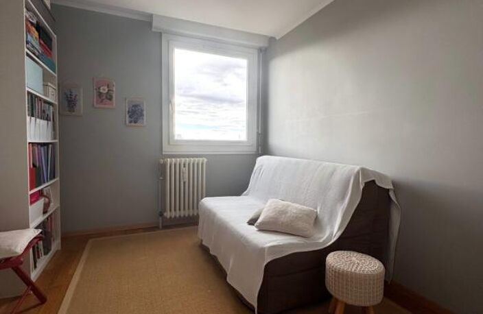 Appartement à vendre 3 pièces DIJON (21),orienté est-ouest, rénové, offrant d'excellentes prestations — photo 5