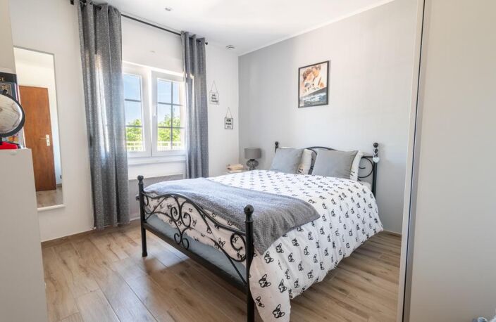 Maison de plain-pied sur terrain de 27 ares à vendre à Cutry (54720) — photo 3