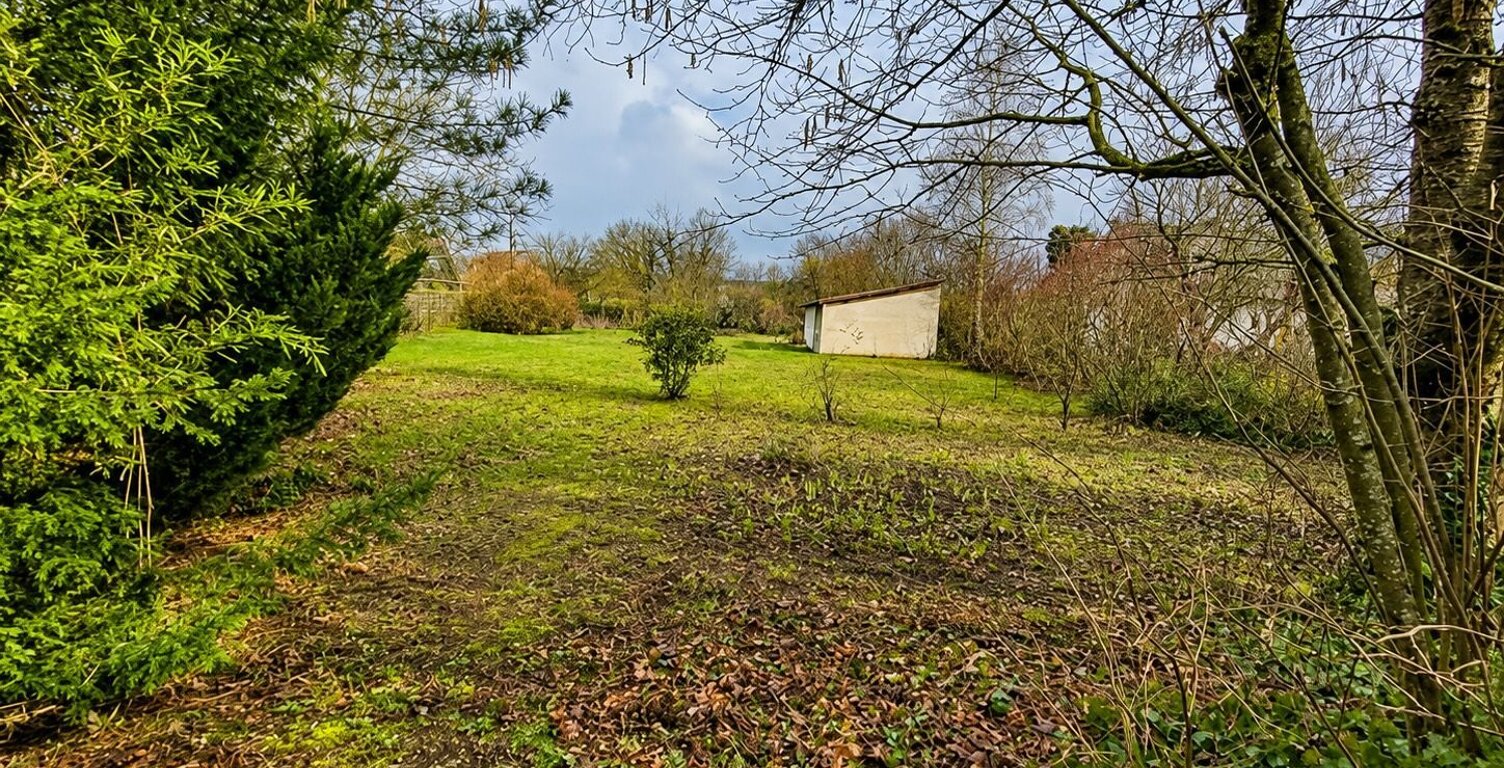 Terrain à bâtir de 240 m² à MAURECOURT (78) — photo 1
