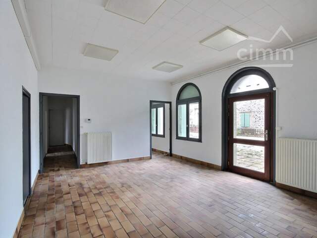 APPARTEMENT de 80.04 m² avec  PARKING — photo du bien